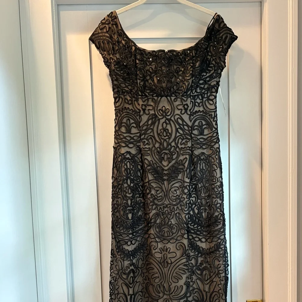 Alex Evenings Black Lace Maxi Dress - Picture 2 of 5